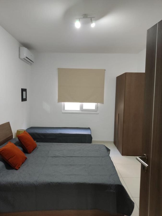 Hampton Court, Block C, N.2 Apartamento St. Paul's Bay Exterior foto