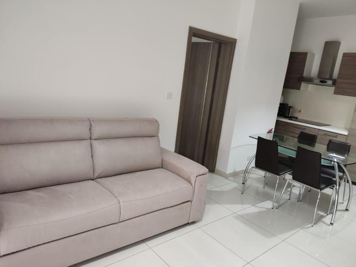 Hampton Court, Block C, N.2 Apartamento St. Paul's Bay Exterior foto